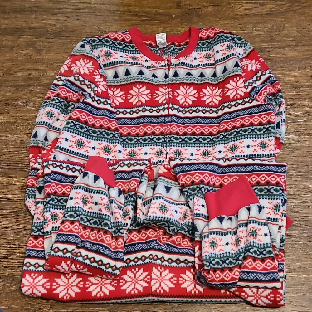 Women's All-In-One Festive Snowflake Pattern‎ Pajamas Pre-Owned Size Medium